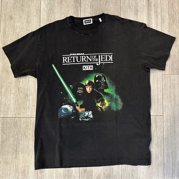 トップス KITH Star Wars Force Tee L KITH Star Wars Force Tee L - メルカリ